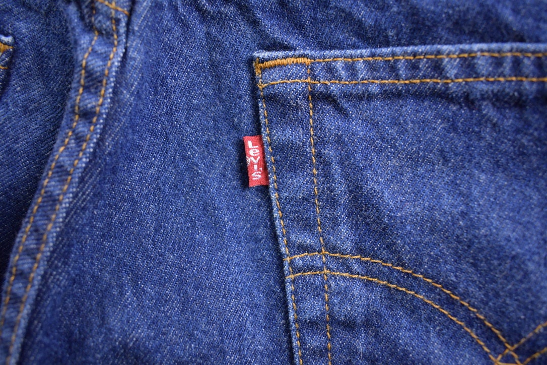 Vintage 1990s Levi 505s Red Tab Jeans Size 30 x 32.5