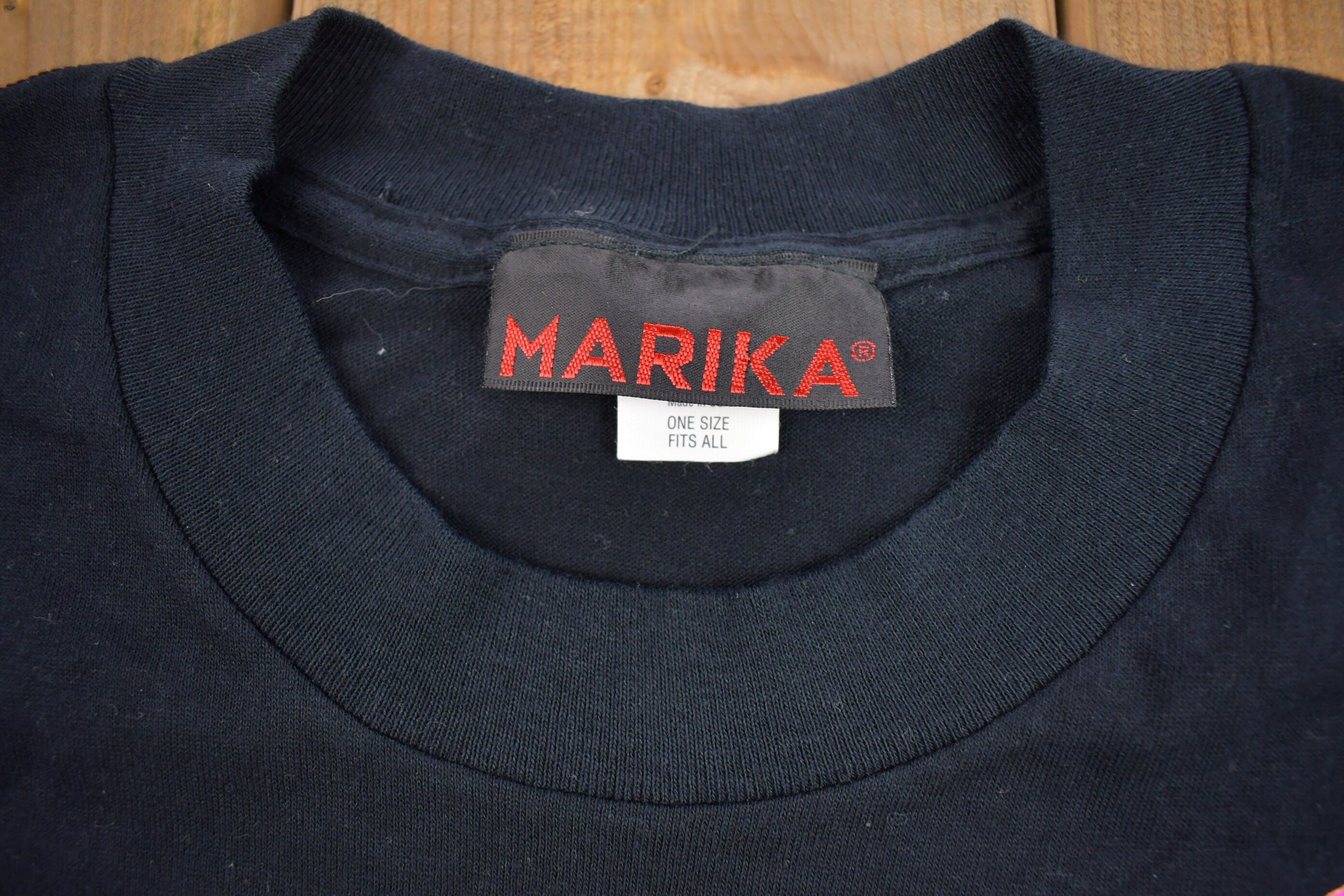 Vintage 1990s Marika Abstract Colorful Graphic T-Shirt Single Stitch