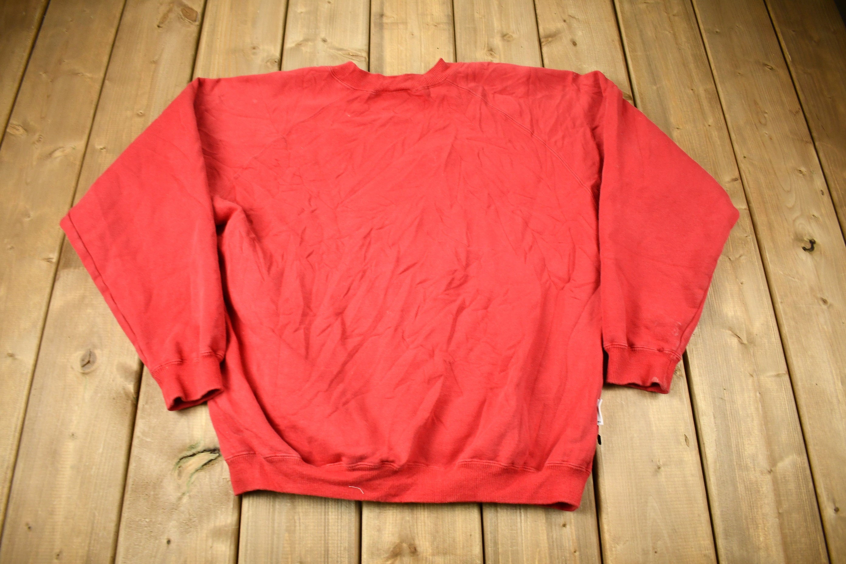 Vintage 1992 Warner Bros Looney Tunes Embroidered Crewneck