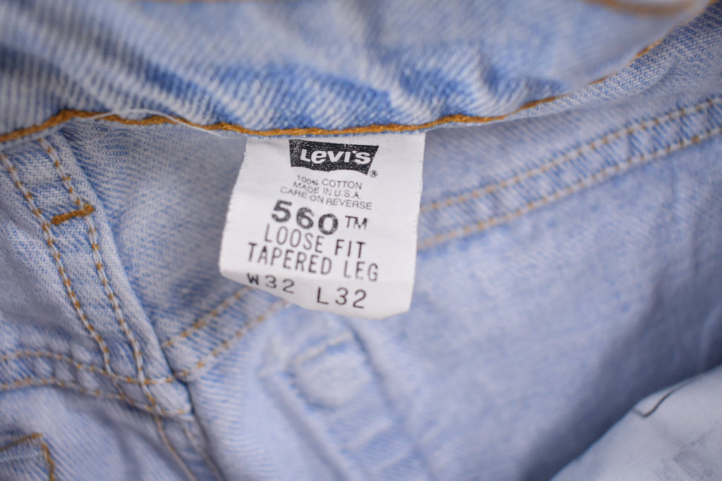 Vintage 1990s Levi's 560 Red Tab Jeans Size 32 x 32