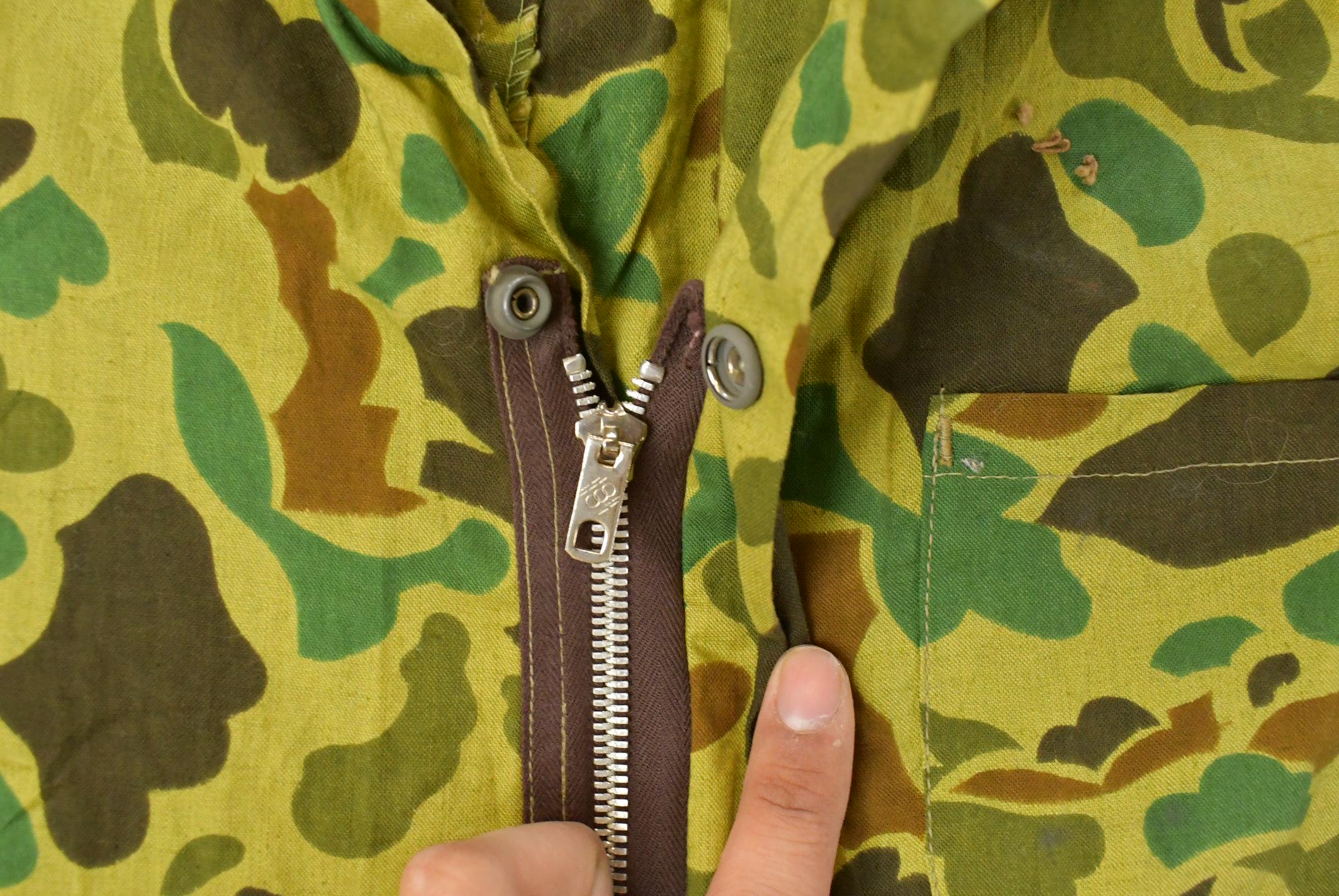 Vintage 1980s Duck Camo Coveralls Men's 40 x 30 / 80s Hunting Coveralls / Workwear / One Piece Jumpsuit / Lightweight