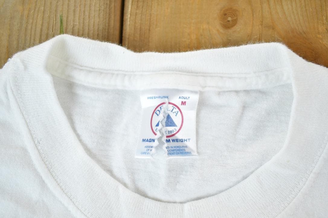 Vintage 1990s Philadelphia Souvenir Single Stitch Graphic Print T-Shirt Made In USA