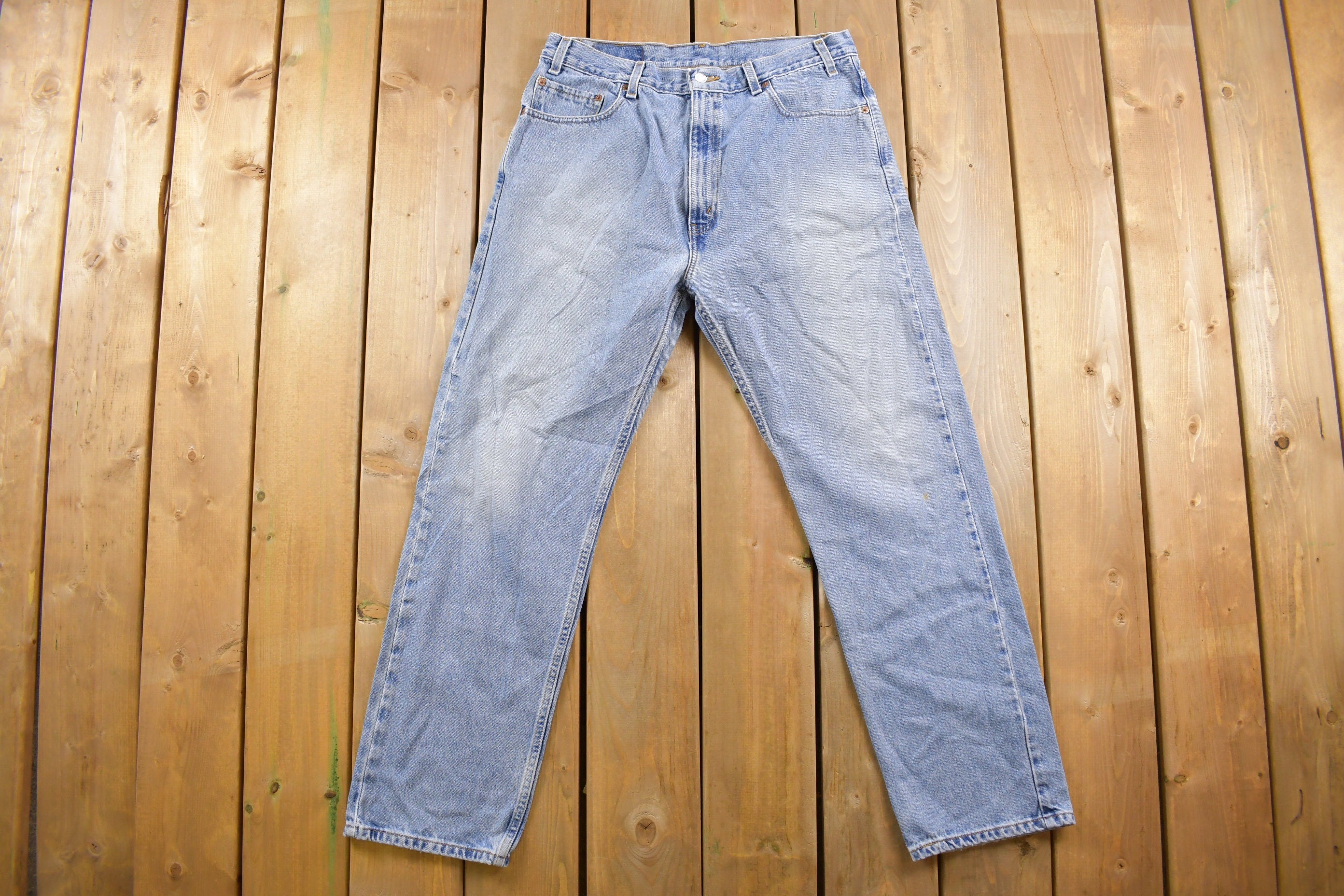 Vintage 1990s Levi's 505 Red Tab Jeans Size 32 x 30