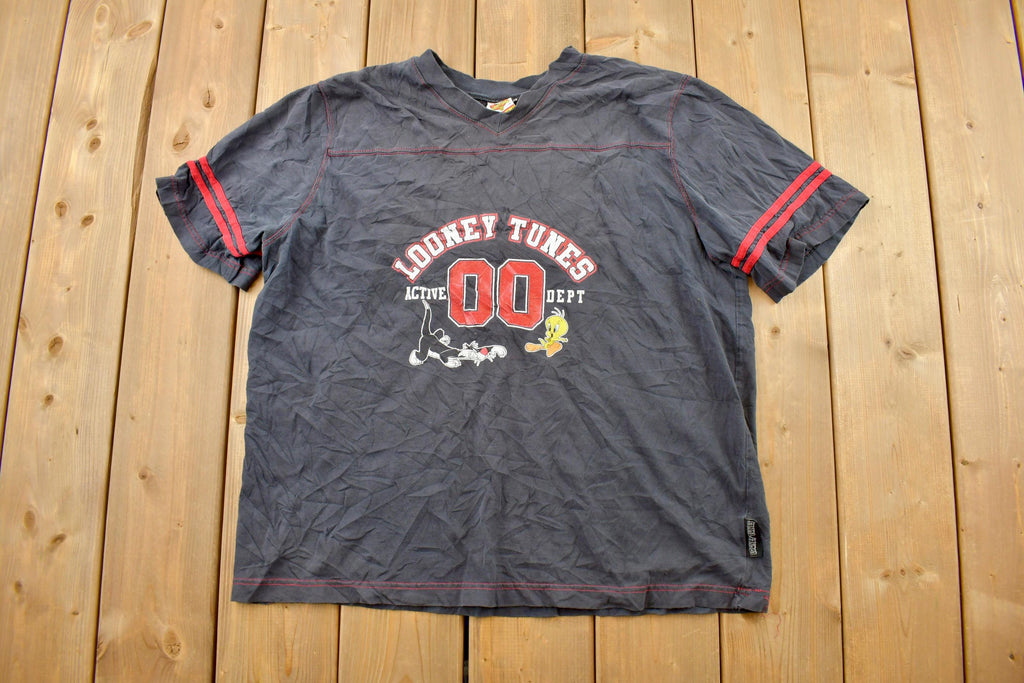 Vintage 1990s Loony Tunes / Cartoon Promo T-Shirt / 90s Graphic Tee / Vintage Bugs Bunny / Made In USA / 90s Loony Tunes Tee