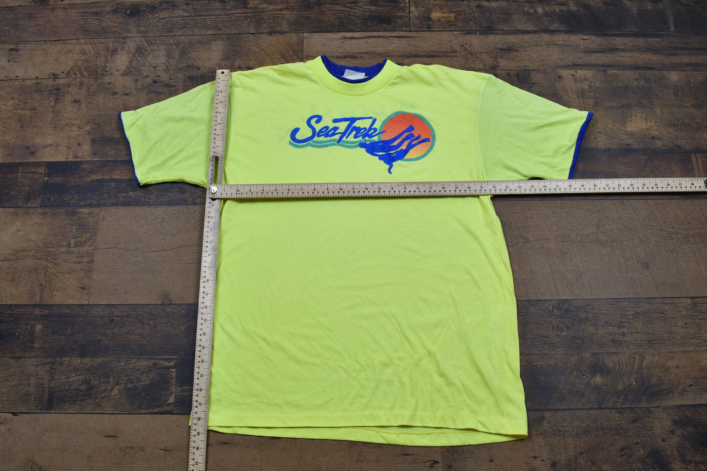 Vintage 1990s Sea Trek Single Stitch T-Shirt