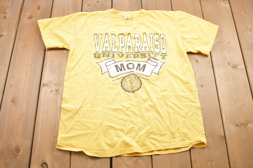Vintage 1990s Valparaiso University Collegiate Mom T-Shirt