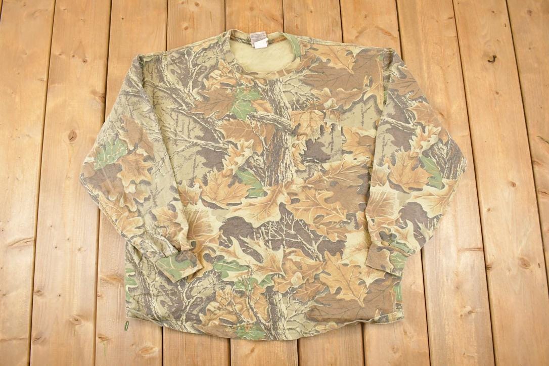 Vintage 1990s Realtree Camo AOP Graphic Print Crewneck Shirt Mens L
