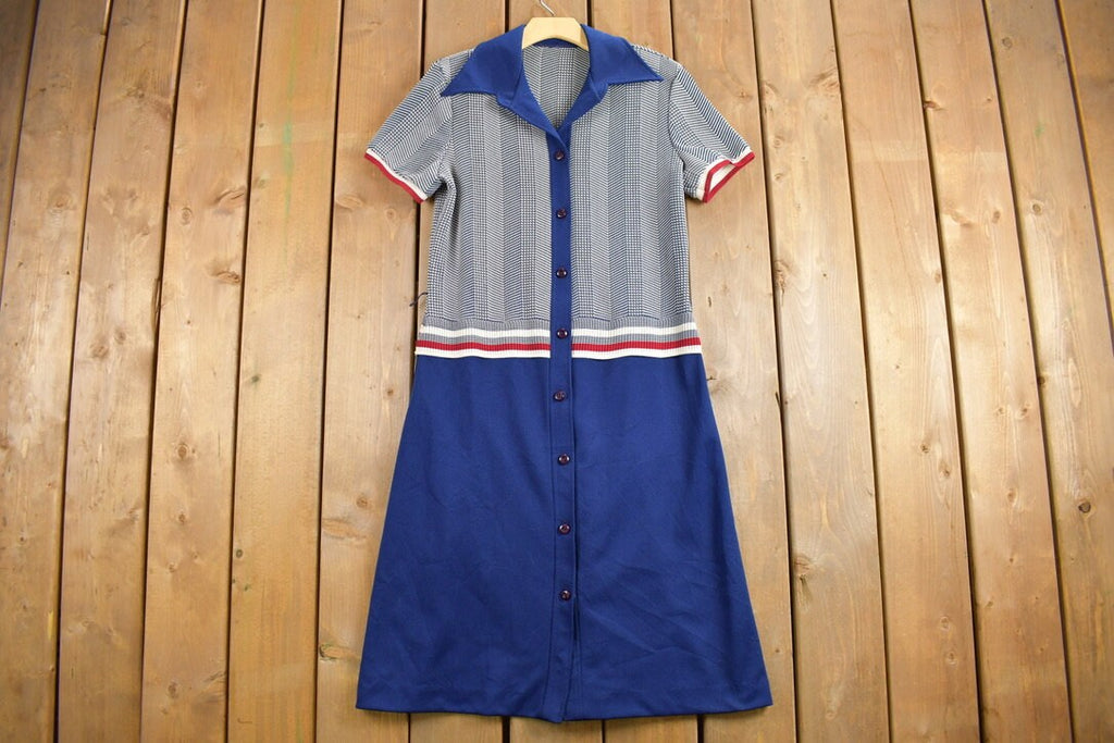 Vintage 1960s Short Sleeve Shirt Dress