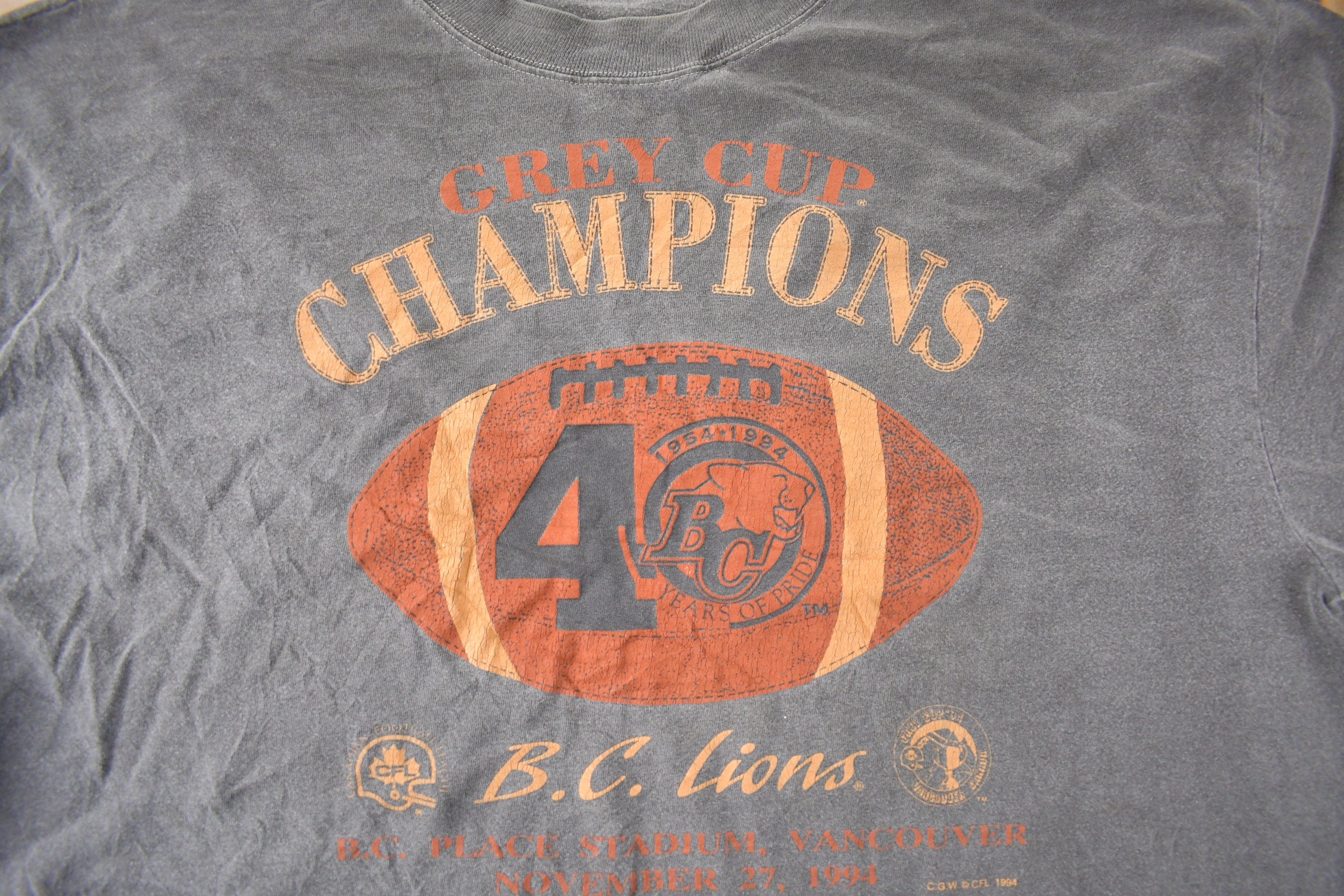 Vintage 1994 CFL B.C Lions Football Graphic T-Shirt Made In Canada Size XXL