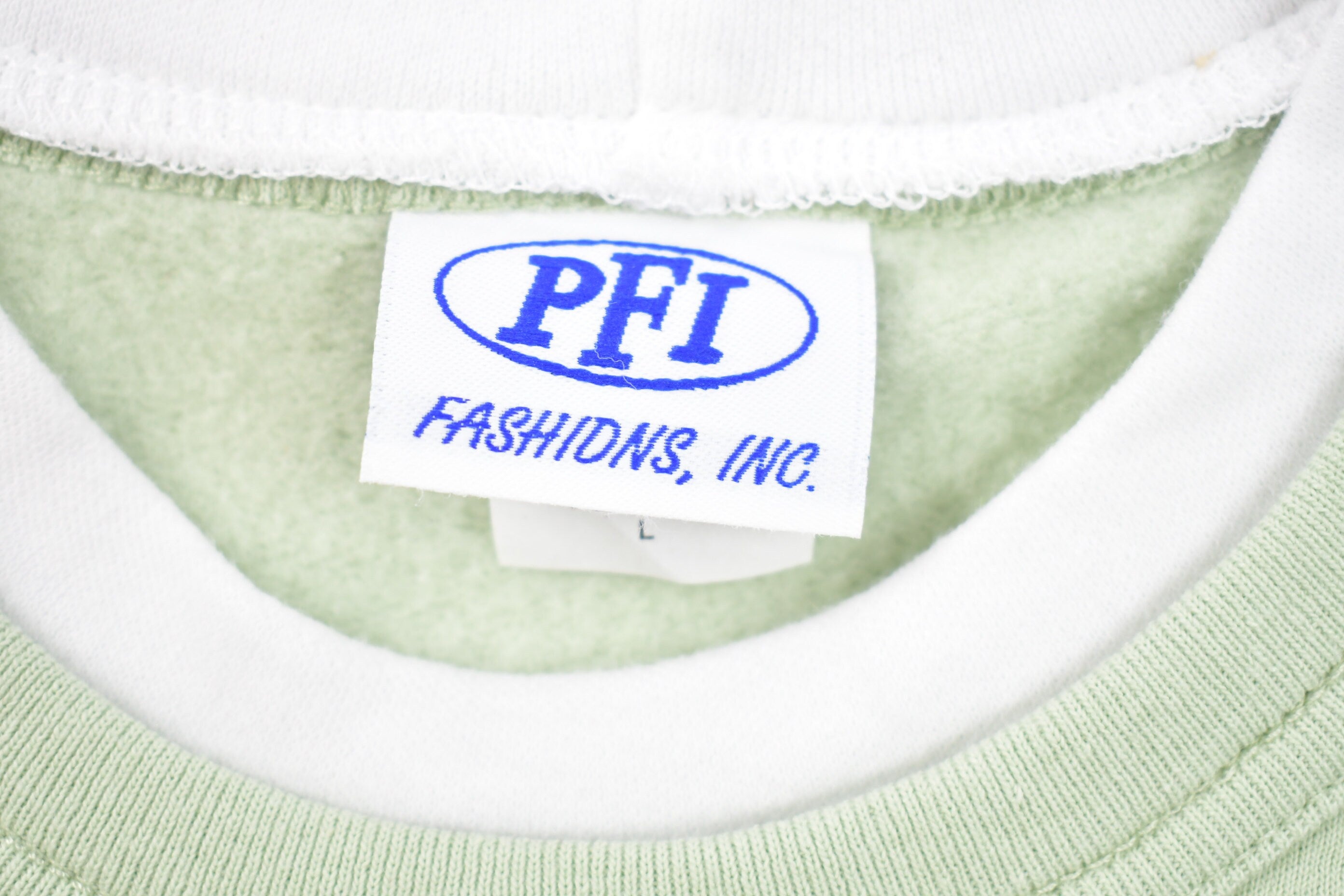 Vintage 1990s Floral Short Sleeve Crewneck