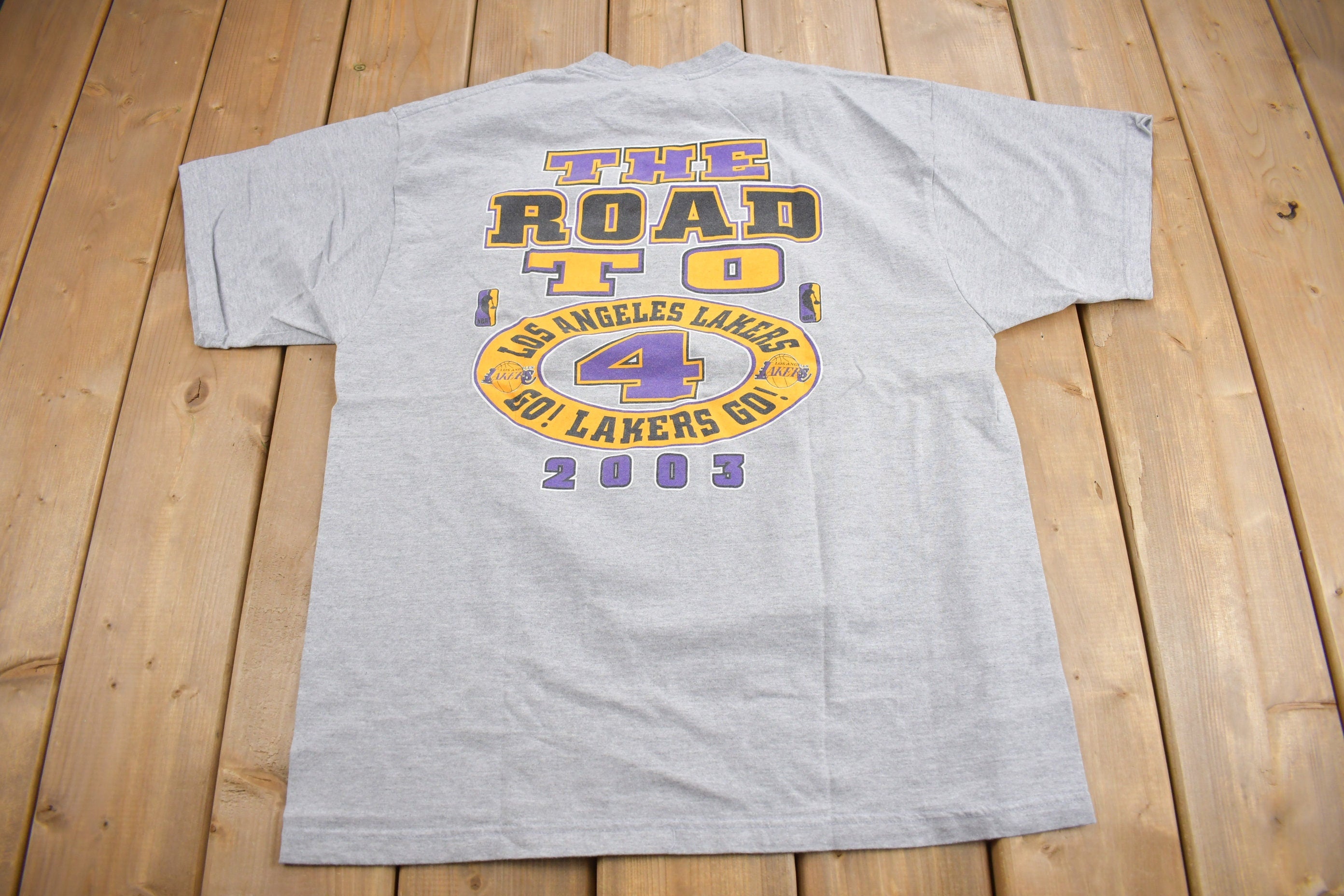 Vintage 2003 Los Angeles Lakers NBA Champs Graphic T-Shirt