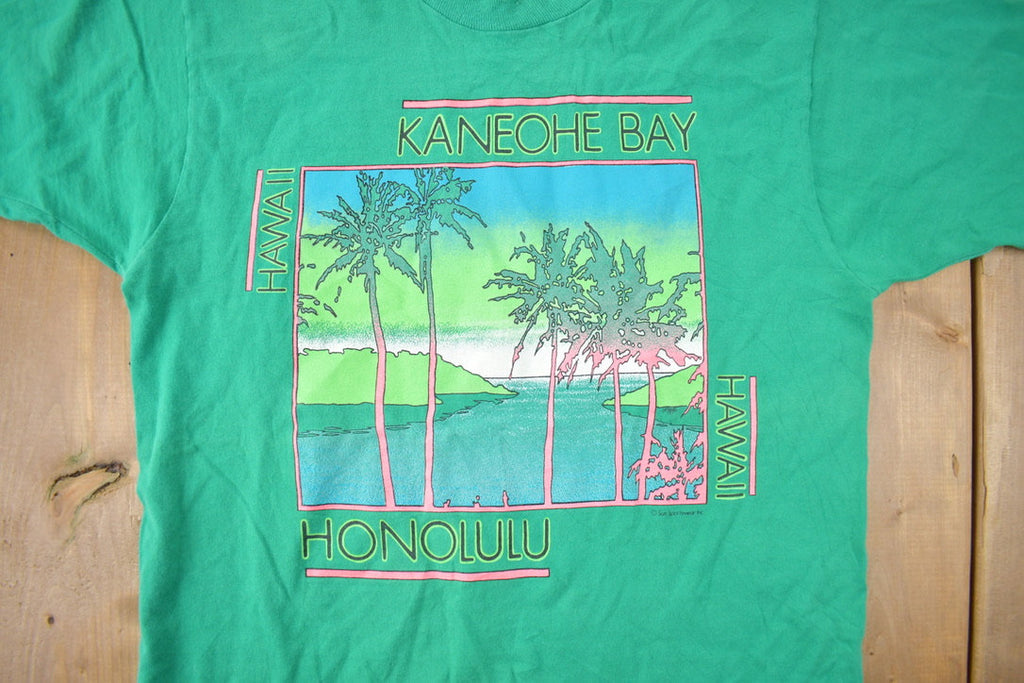 Vintage 1990s Kaneohe Bay Honolulu Hawaii Souvenir Travel Single Stitch T Shirt Made In USA