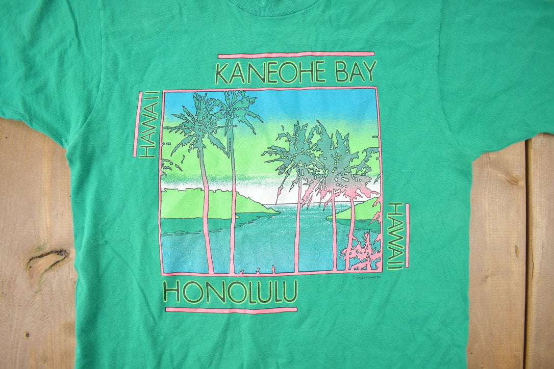 Vintage 1990s Kaneohe Bay Honolulu Hawaii Souvenir Travel Single Stitch T Shirt Made In USA