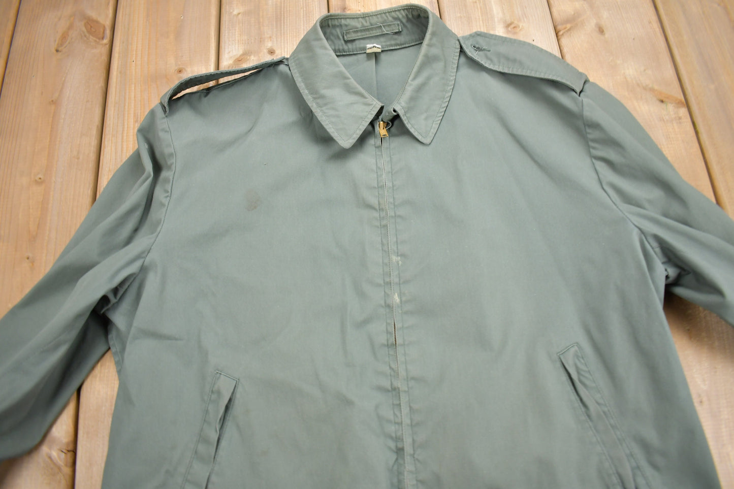 Vintage 1960s AG-274 Military Green Water Repellent Jacket / True Vintage / Vietnam Era / Militaria / Blauer / Made In USA / Scoville Zipper