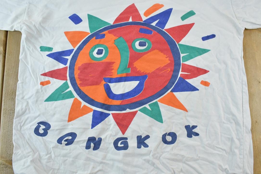 Vintage 1990s Bangkok Thailand Souvenir Single Stitch Graphic Print T-Shirt