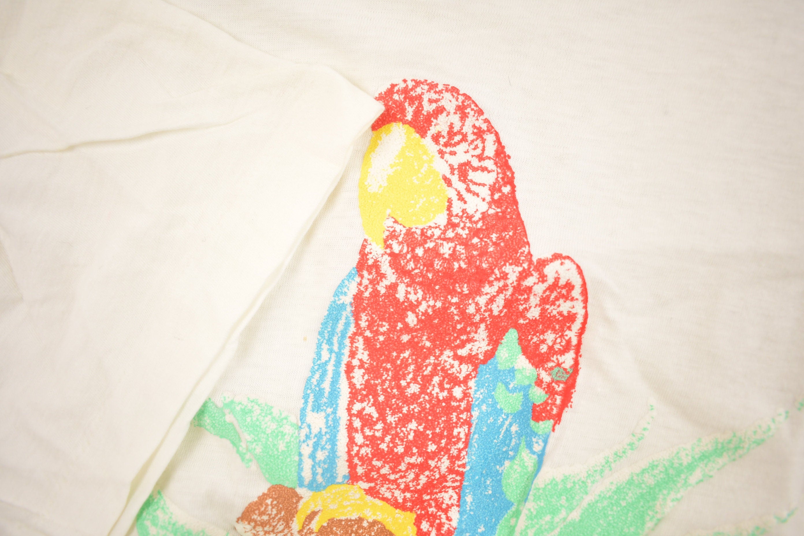 Vintage 1990s Parrot Graphic T-Shirt