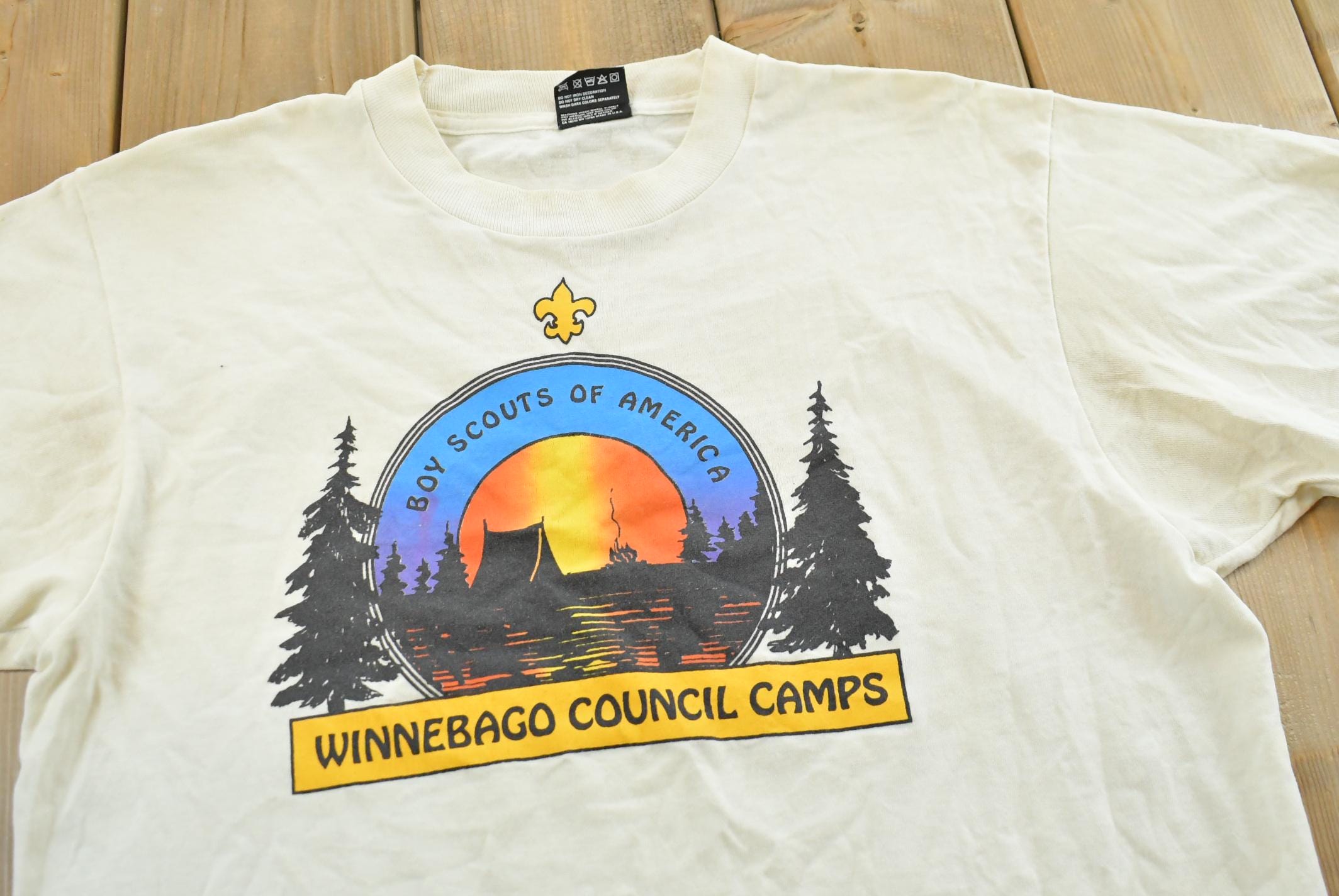 Vintage 1990s Boy Scouts Winnebago Council Camps Graphic T-Shirt Mens M