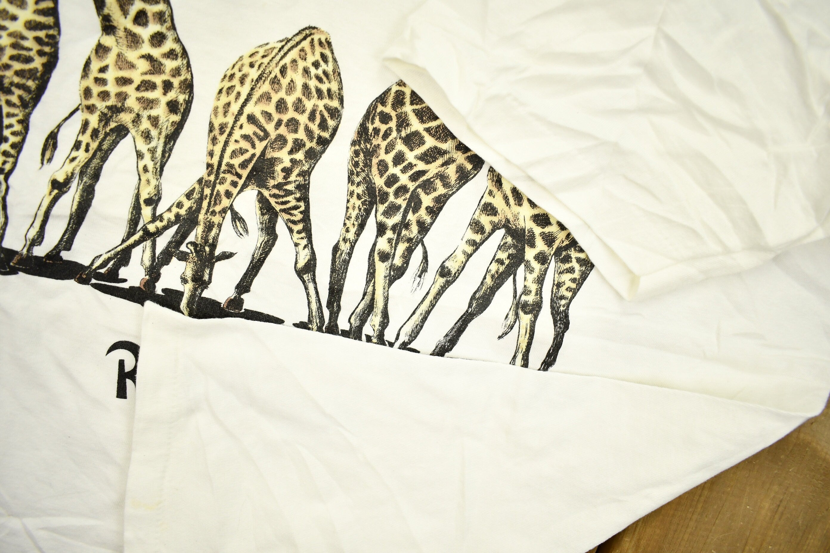 Vintage 1993 Rainforest Café Giraffe Graphic T-Shirt