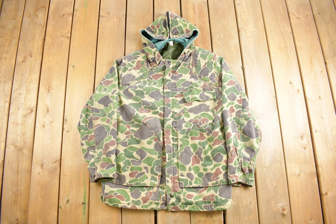 Vintage 1980s Saftbak Duck Camo Hunting Jacket / Workwear / Streetwear / Made In USA / 70s / 80s Hunting Jacket / Hunting / Chore Jacket