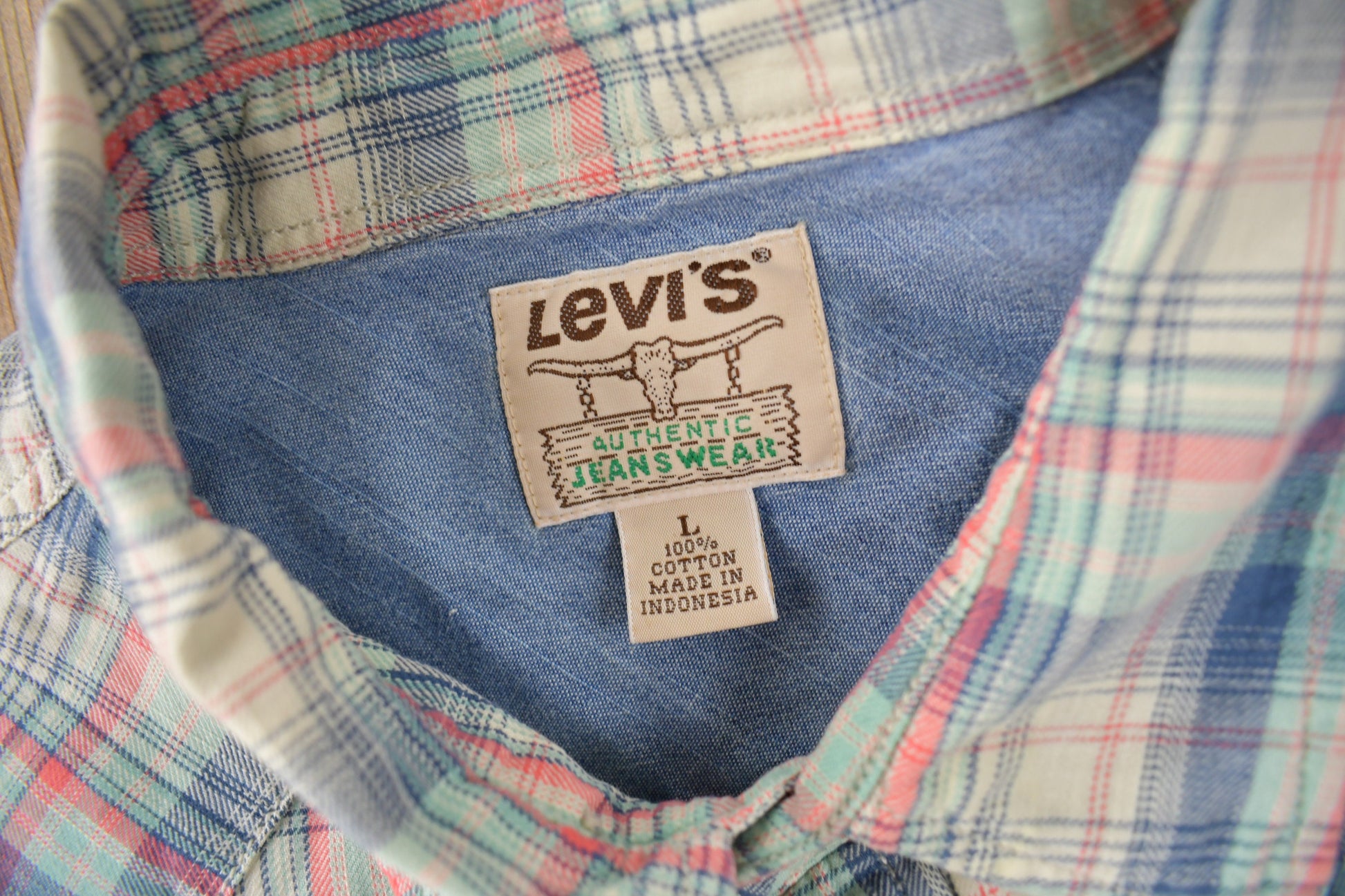 Vintage 1990s Levi's Western Wear Pearl Snap Plaid Long Sleeve Button Up Shirt Size M