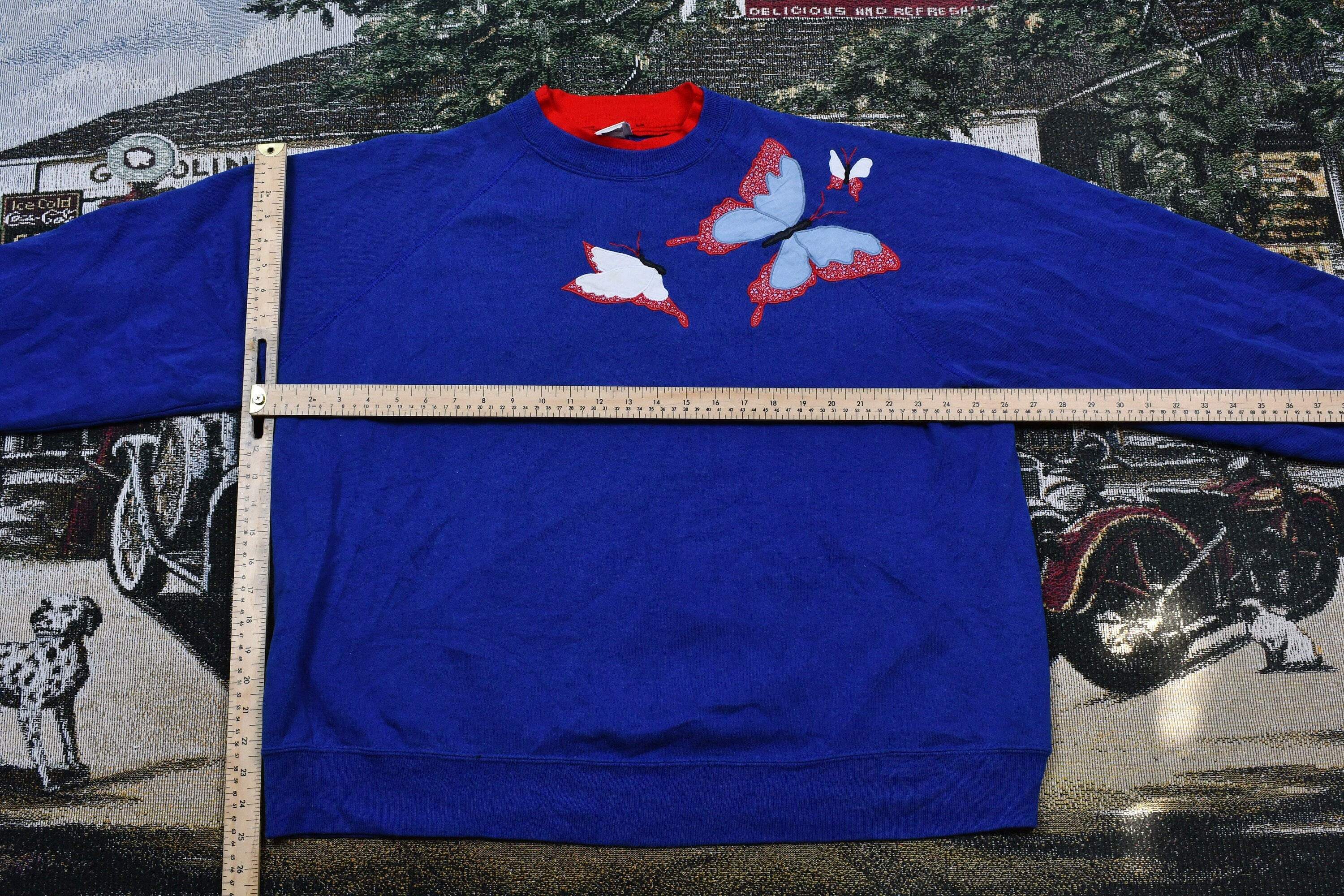 Vintage 1980s Embroidered Butterfly Lee Raglan Crewneck