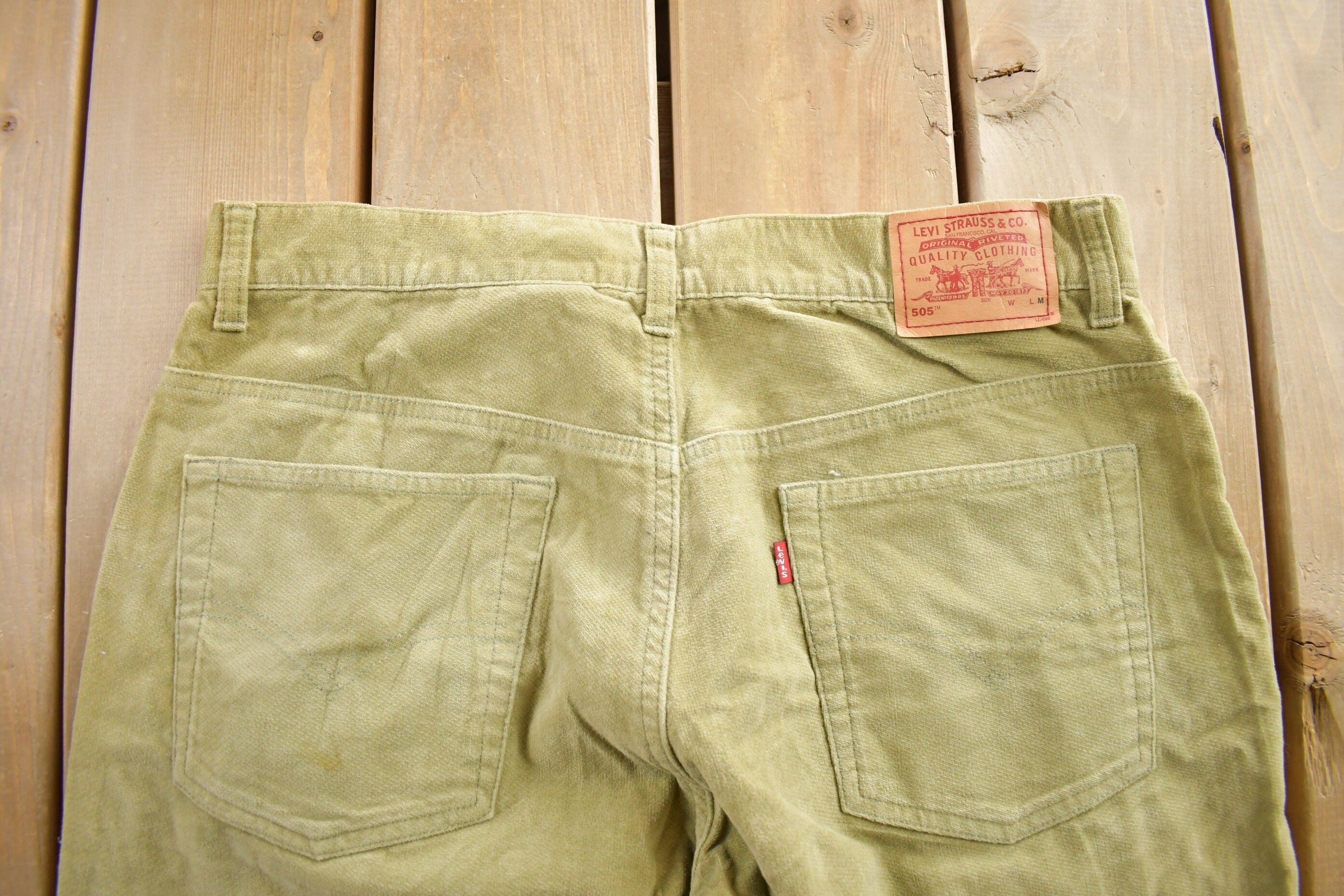 Vintage 1990s Levi's 505 Straight Leg Green Corduroy Pants Size 32x32