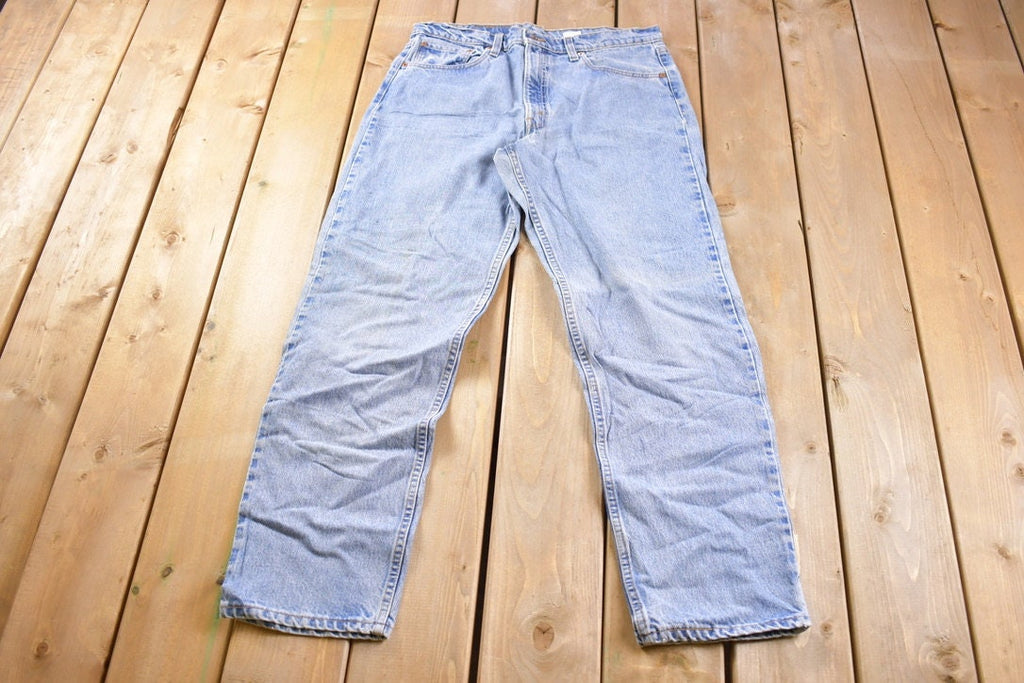 Vintage 1990s Levi 550s Red Tab Jeans Size 34 x 31