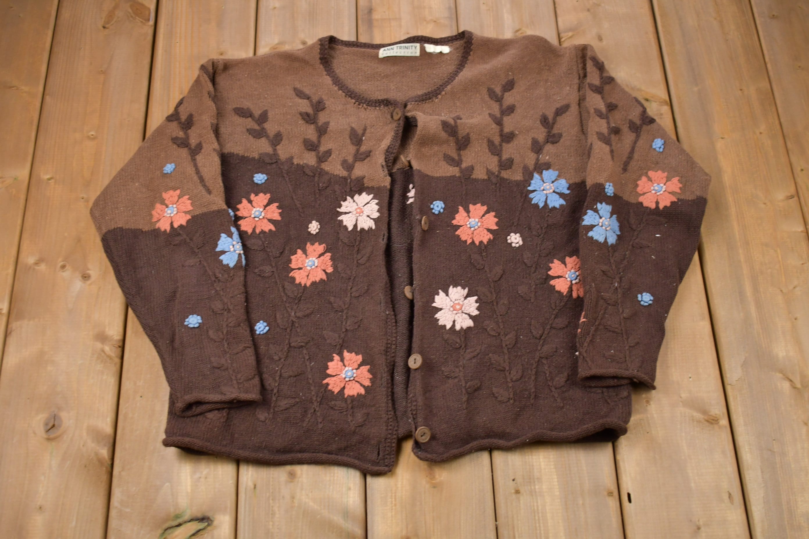 Vintage 1990s Ann Trinity Floral Graphic Knitted Sweater
