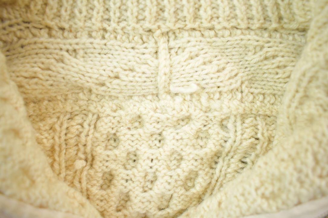 Vintage 1970s Tan Cable Knit Full Zip Sweater