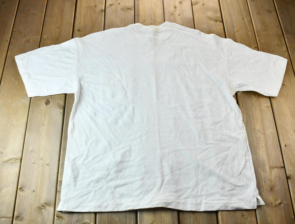 Vintage 1990s Gap Textured White Single Stitch Pocket T-Shirt Made In Canada