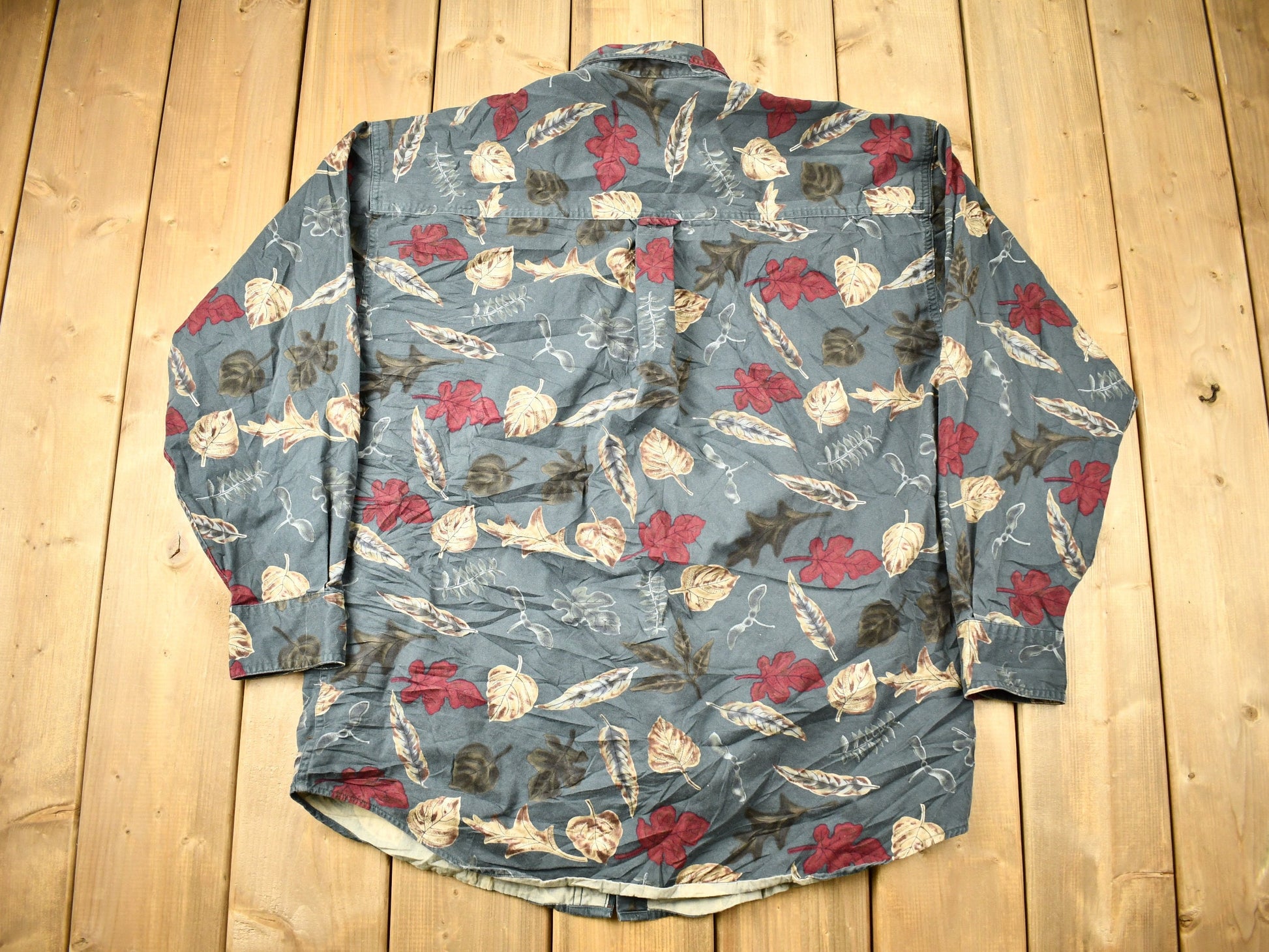 Vintage 1990s Chaps Ralph Lauren All Over Print Button Up Shirt / 1990s Button Up / Leaf Graphic / Outdoorsman Shirt