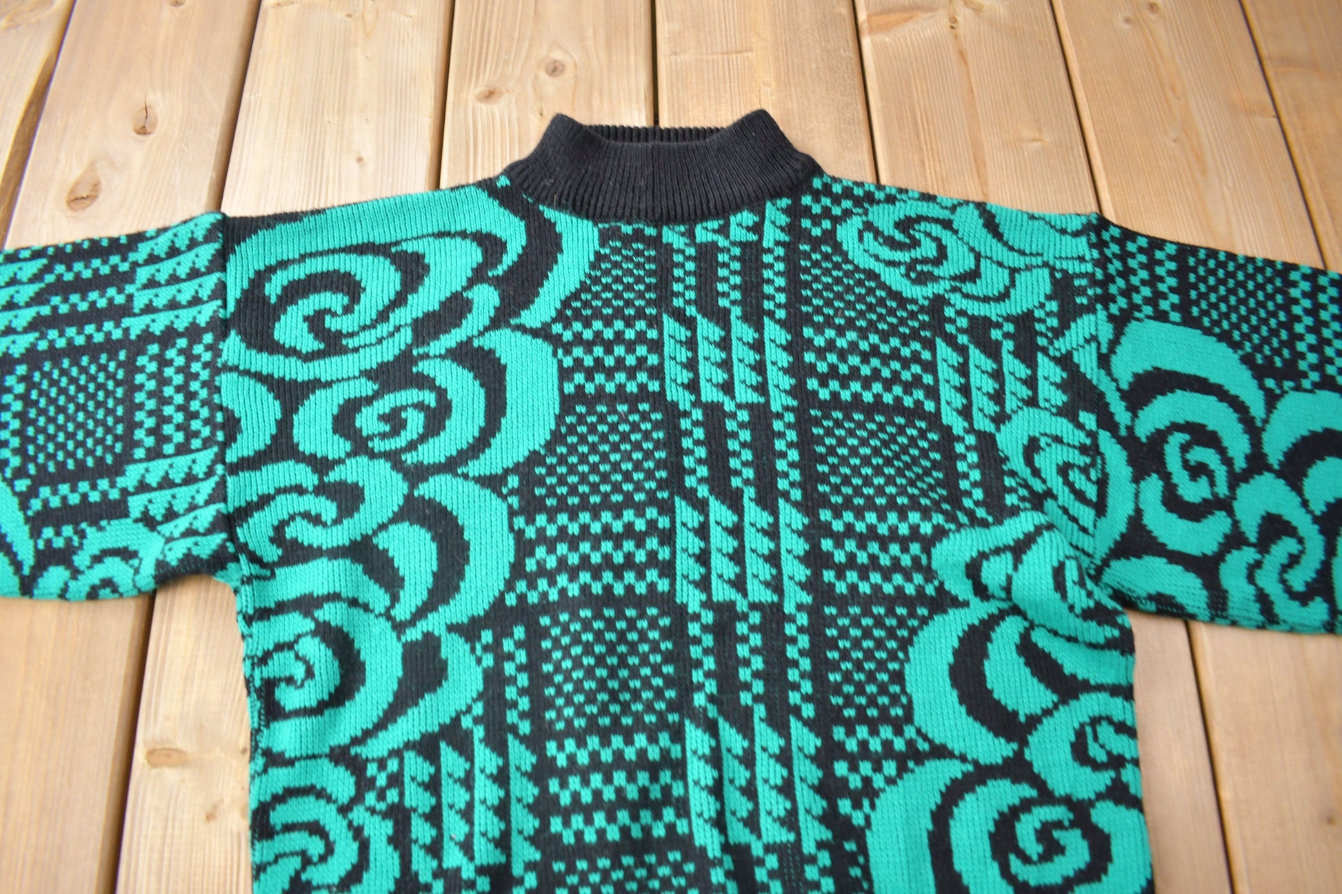 Vintage 1990s Abstract Theme Knit Mockneck Sweater