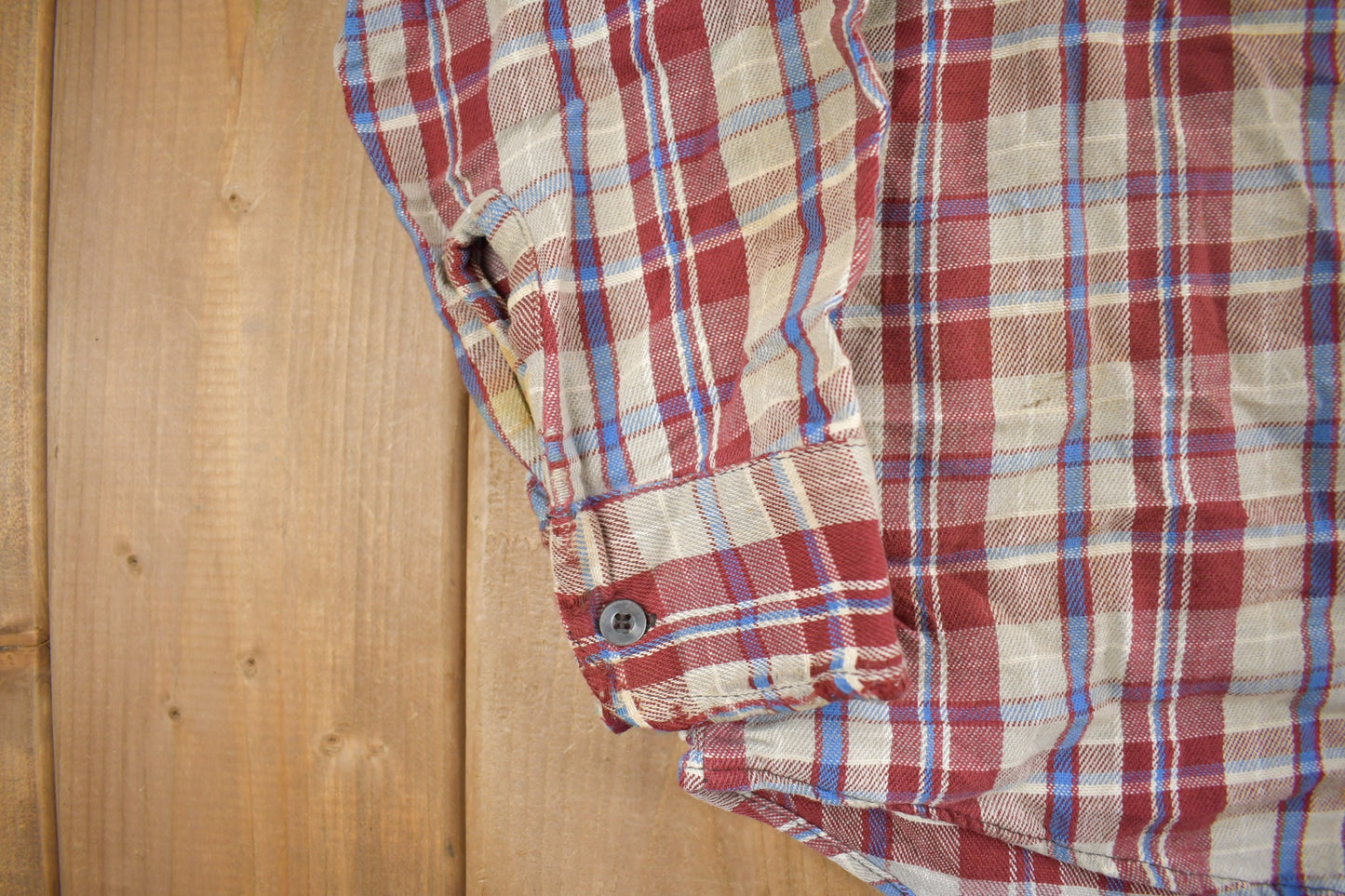 Vintage 1970s Buckeye Plaid Flannel Button Up Shirt / 1970s Button Up / True Vintage / Distressed