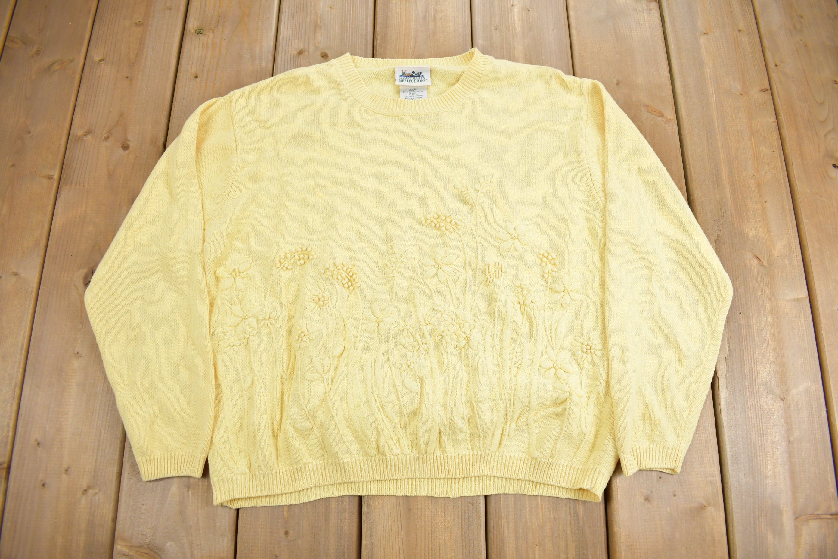 Vintage 1990s Northern Reflections Floral Theme Knit Crewneck Sweater