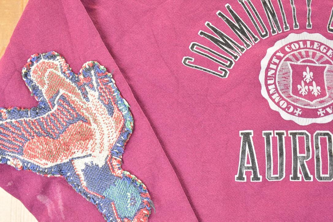 Vintage 1990s Aurora Community College Puppy Patchwork Crewneck Sweatshirt Men's XL