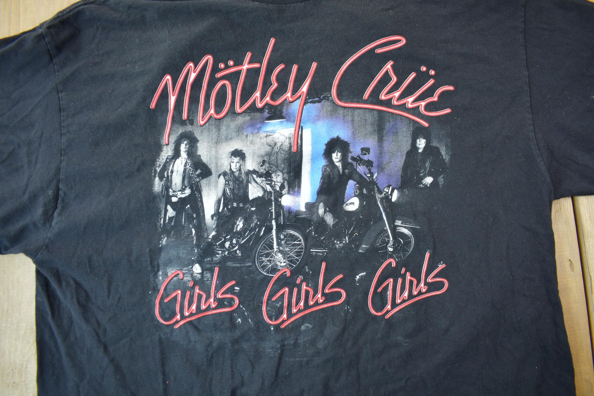 Vintage 2004 Motley Crue Girls Girls Girls Band T-shirt