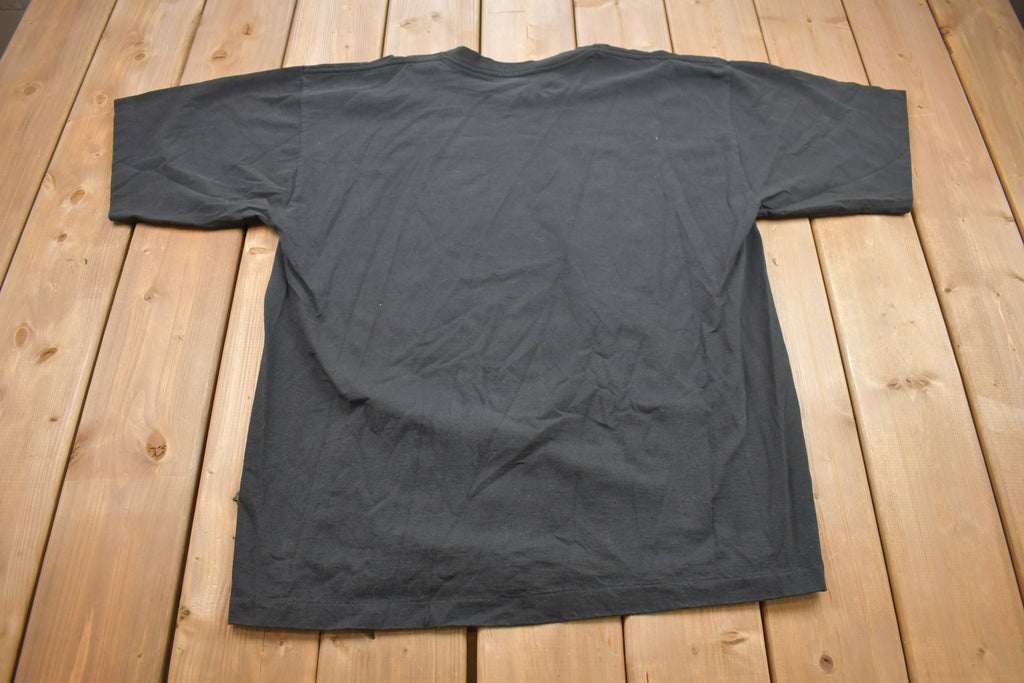 Vintage 2002 Beautiful Wild Wolf Animal T-Shirt
