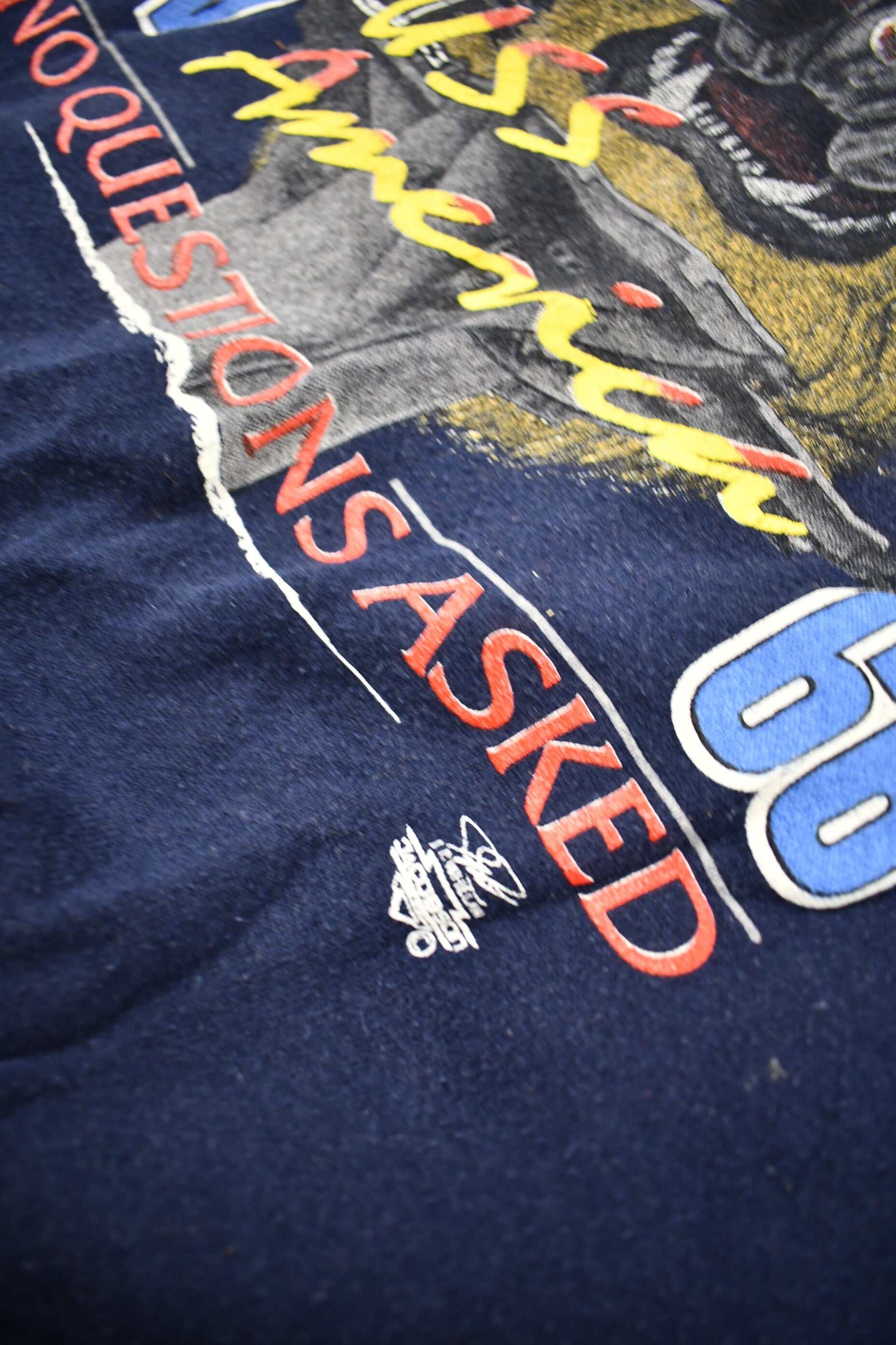 Vintage 1980s Call Sign Courage USS America Crewneck Sweatshirt