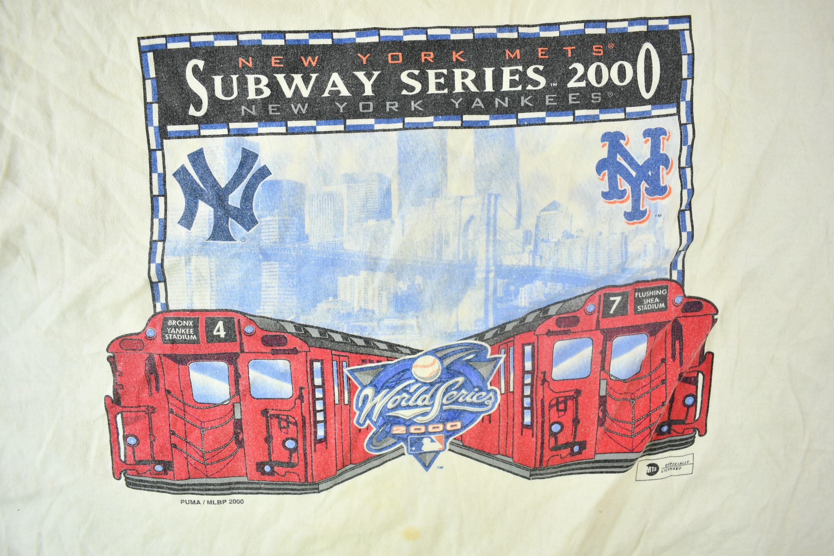 Vintage 2000 Subway Series New York Mets Vs New York Yankees Graphic T-Shirt