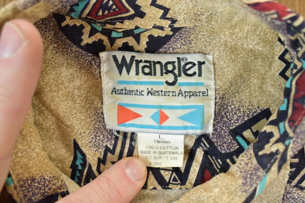 Vintage 1980s Wrangler Western Style Snap Button Shirt