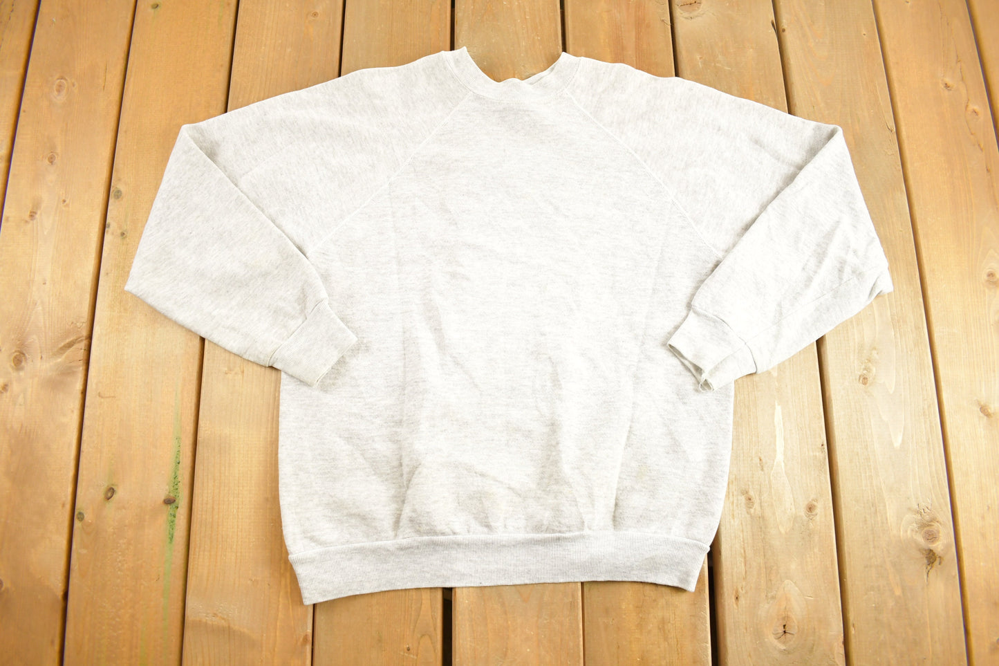 Vintage 1980s Blank Grey Crewneck Sweatshirt / Raglan / 80s Crewneck / Essential / Streetwear / 90s Blank / Tultex / Made In USA