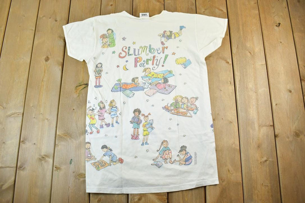 Vintage 1990s Slumber Party Oversized AOP Souvenir Single Stitch Graphic Print T-Shirt Made In