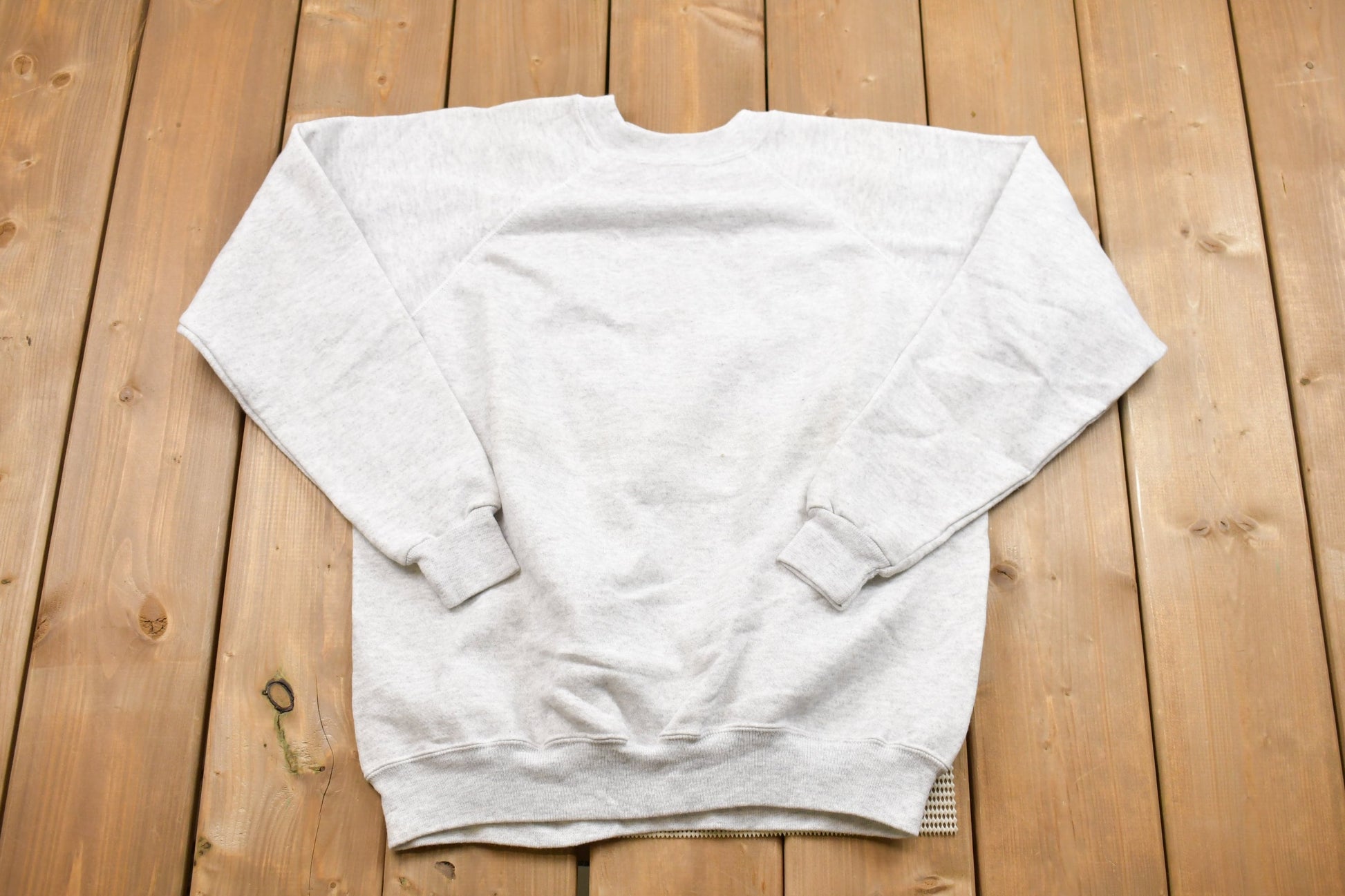 Vintage 1990s Blank Hanes Raglan Crewneck Sweatshirt