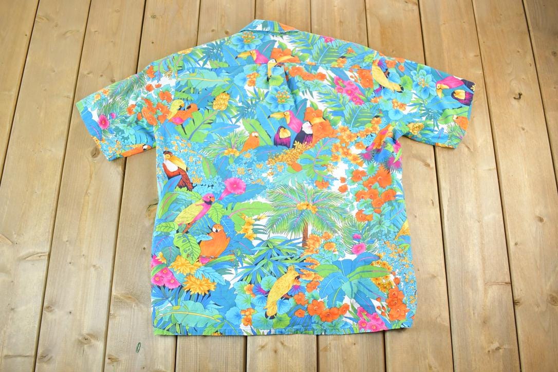 Vintage 1990s Hawaiian Button Up Beach Party Shirt