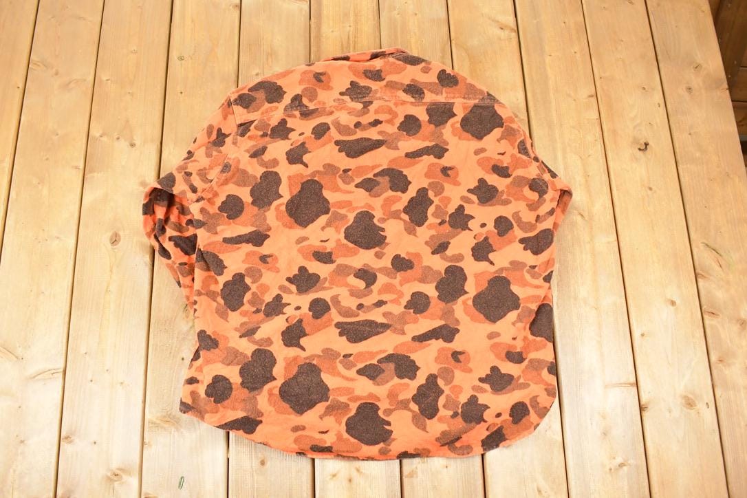 Vintage 1990s Woolrich Orange Camo Button Up Flannel Shirt Men's L