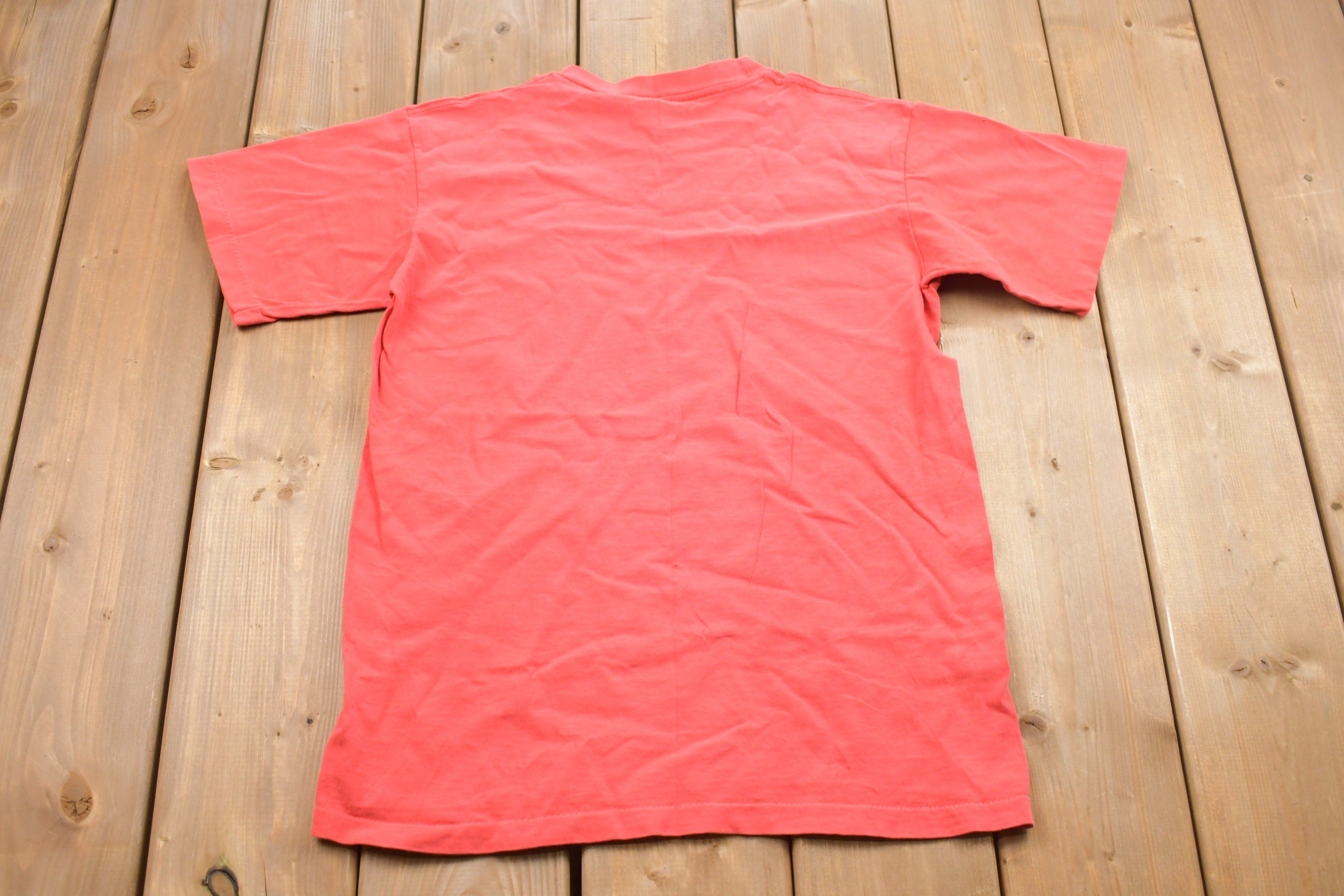 Vintage 1990s Chicago Bulls Real Men Wear Red T-shirt