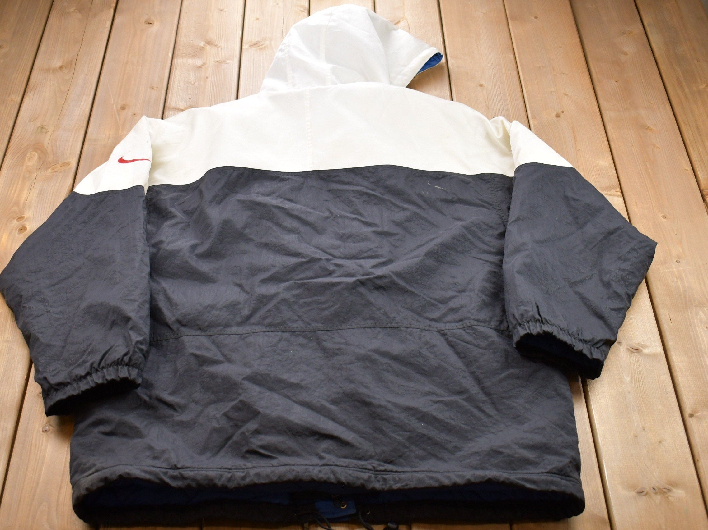 Vintage 1990s Nike Embroidered Swoosh Puffer Jacket