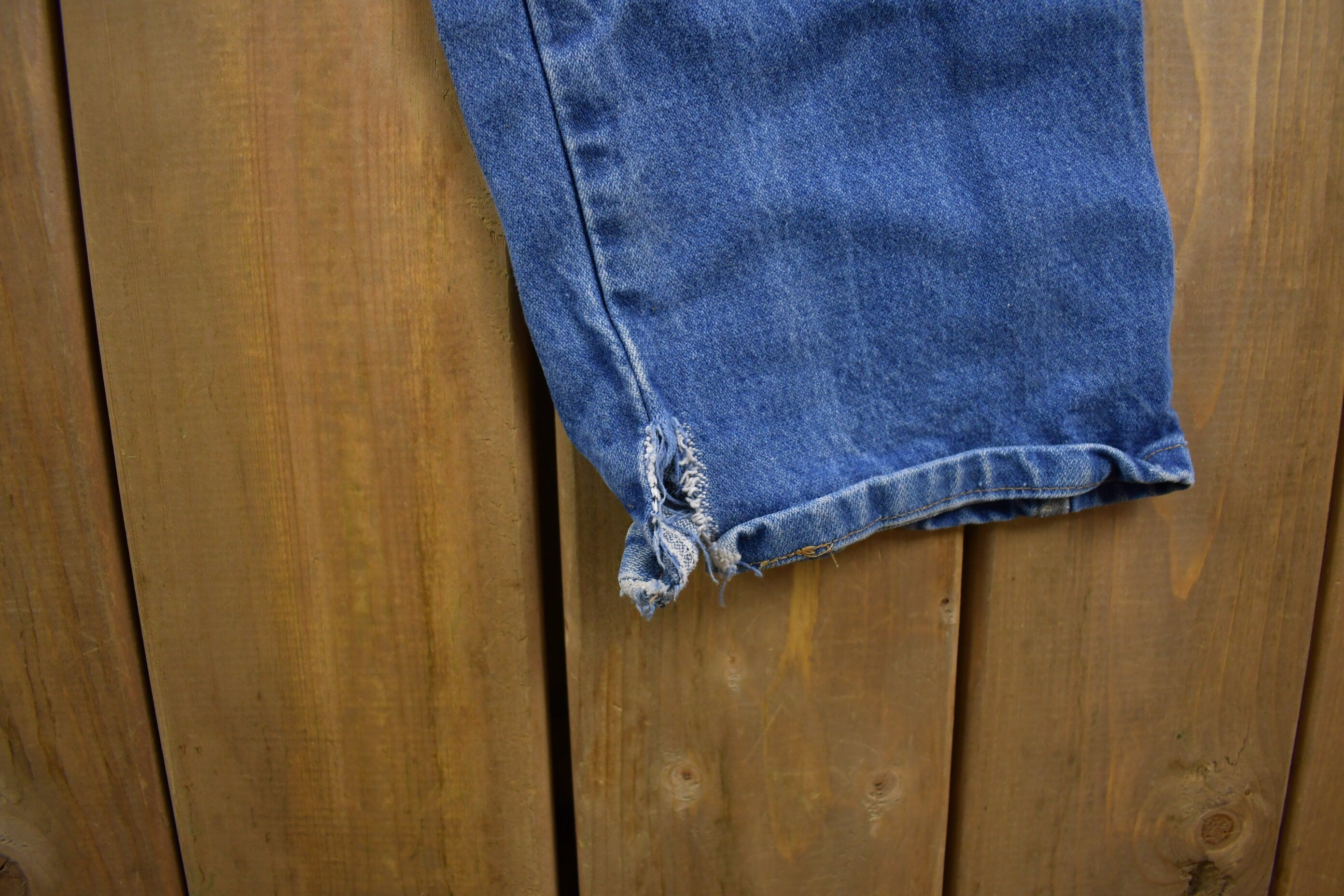 Vintage 1990's Wrangler Dark Wash Blue Jeans Size 32 x 31