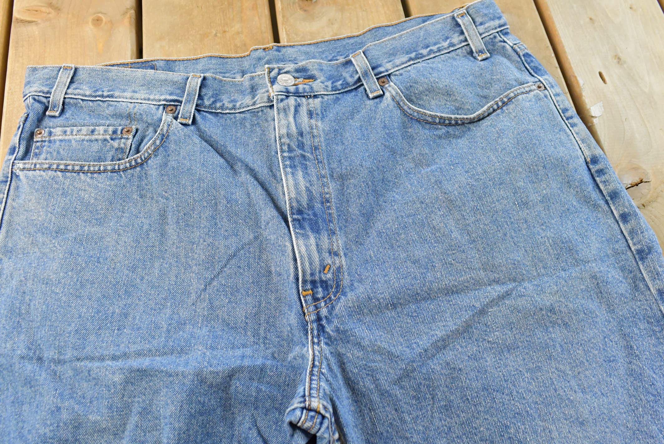 Vintage 1990s Levi's 550 Relaxed Fit Denim Blue Jean Shorts Men's 38 / 90s Jorts / Streetwear / Hypebeast / Street Style