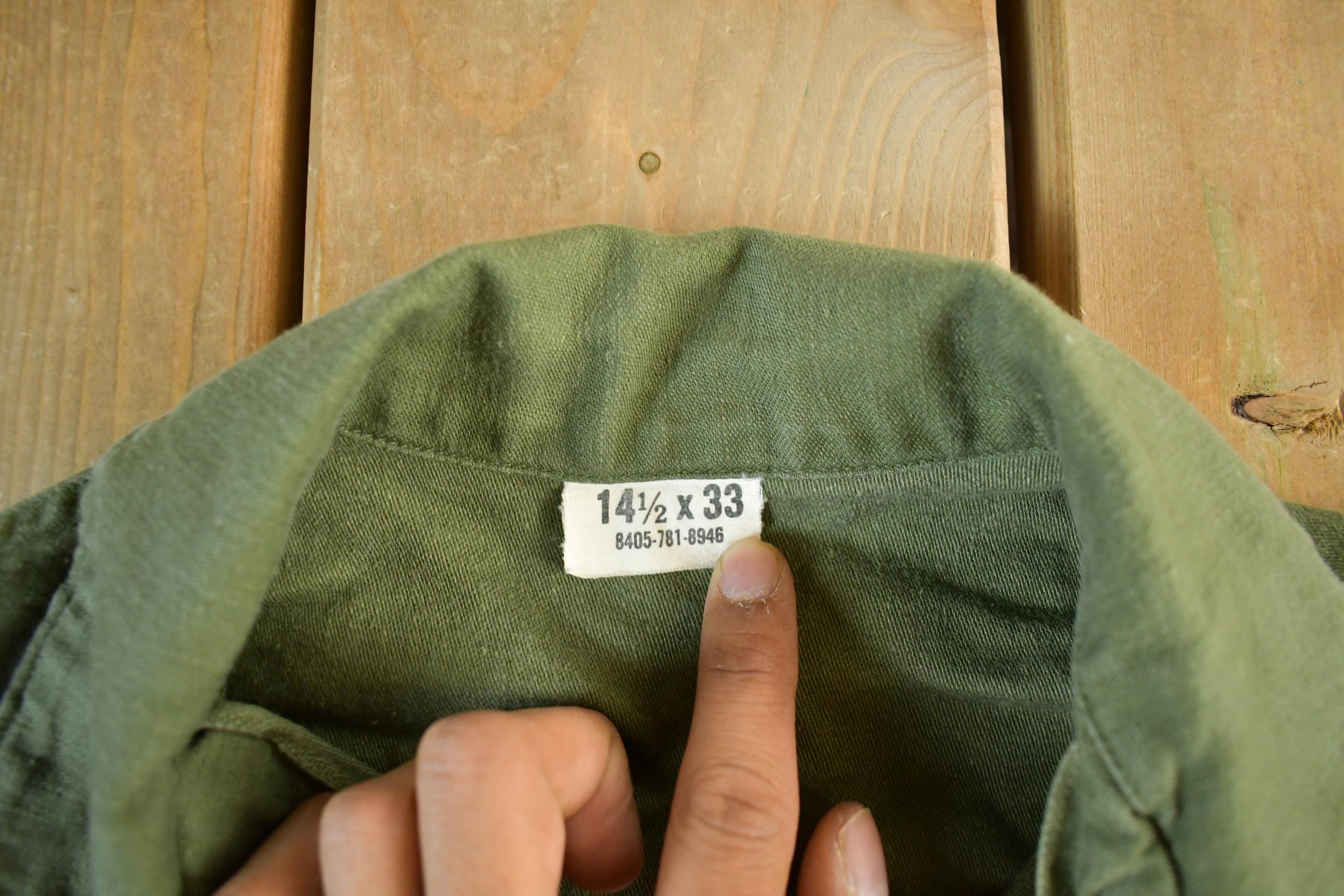 Vintage 1960s OG-107 Military Sateen Shirt Men's Medium